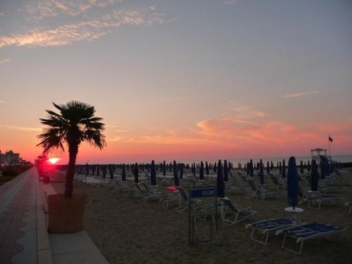 Hotel Gambrinus Lido di Jesolo Dış mekan fotoğraf