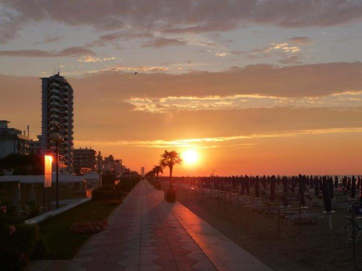 Hotel Gambrinus Lido di Jesolo Dış mekan fotoğraf