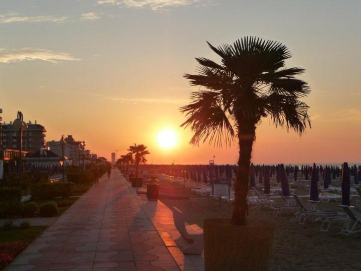 Hotel Gambrinus Lido di Jesolo Dış mekan fotoğraf